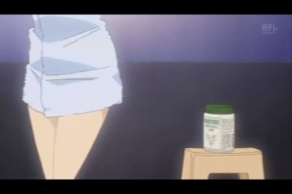 色胚<em>柯南</em>四处看找线索看到了<em>胸罩</em>,然后马上看