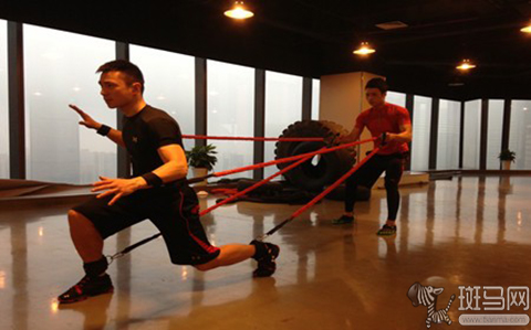 <em>APP</em>健身指南:如何在三个月<em>练出马甲线</em>-斑马网