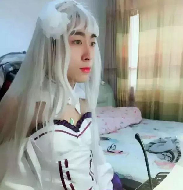  那些隐藏在LOL圈中的隐性女装大佬